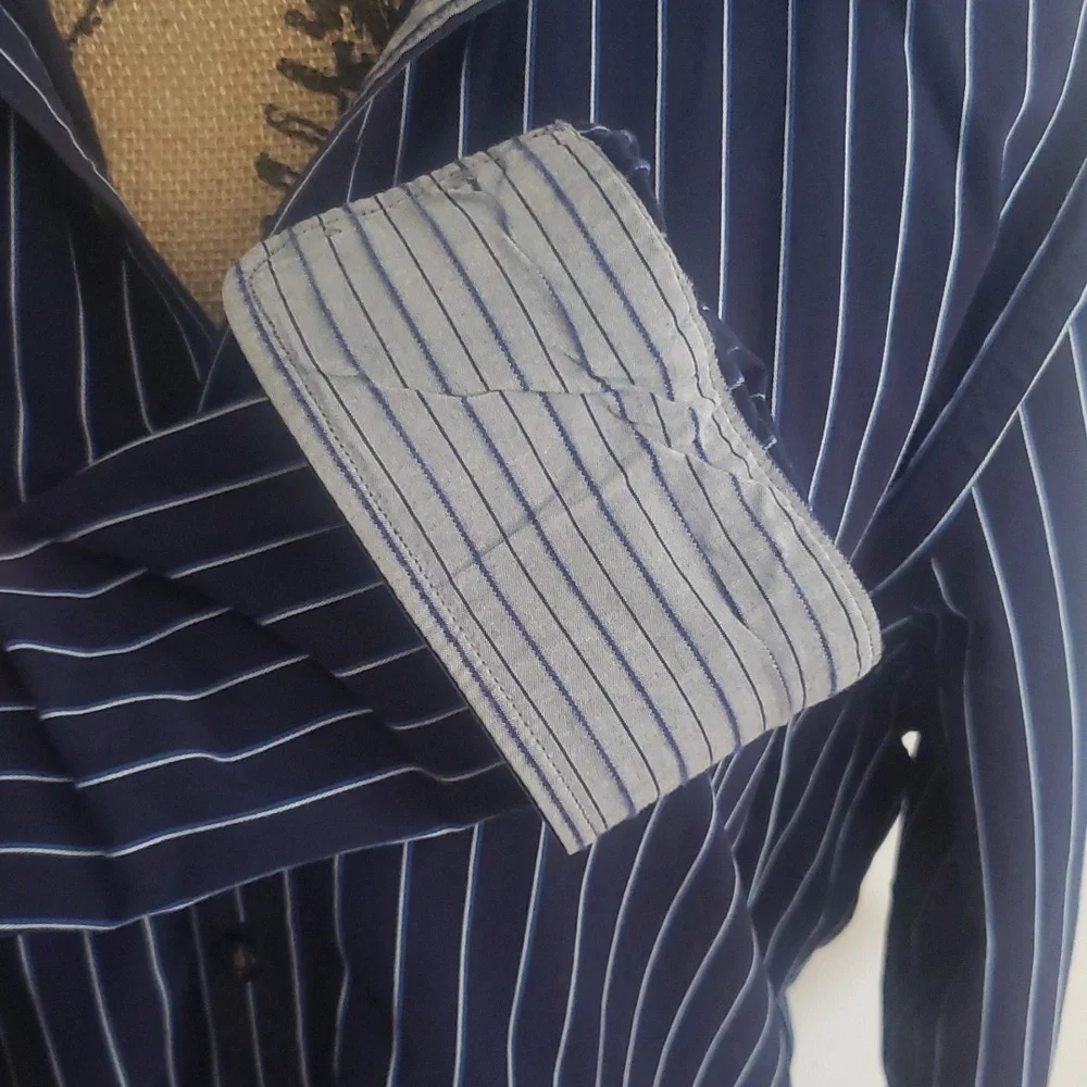 American eagle medium button up - Picture 3 of 4